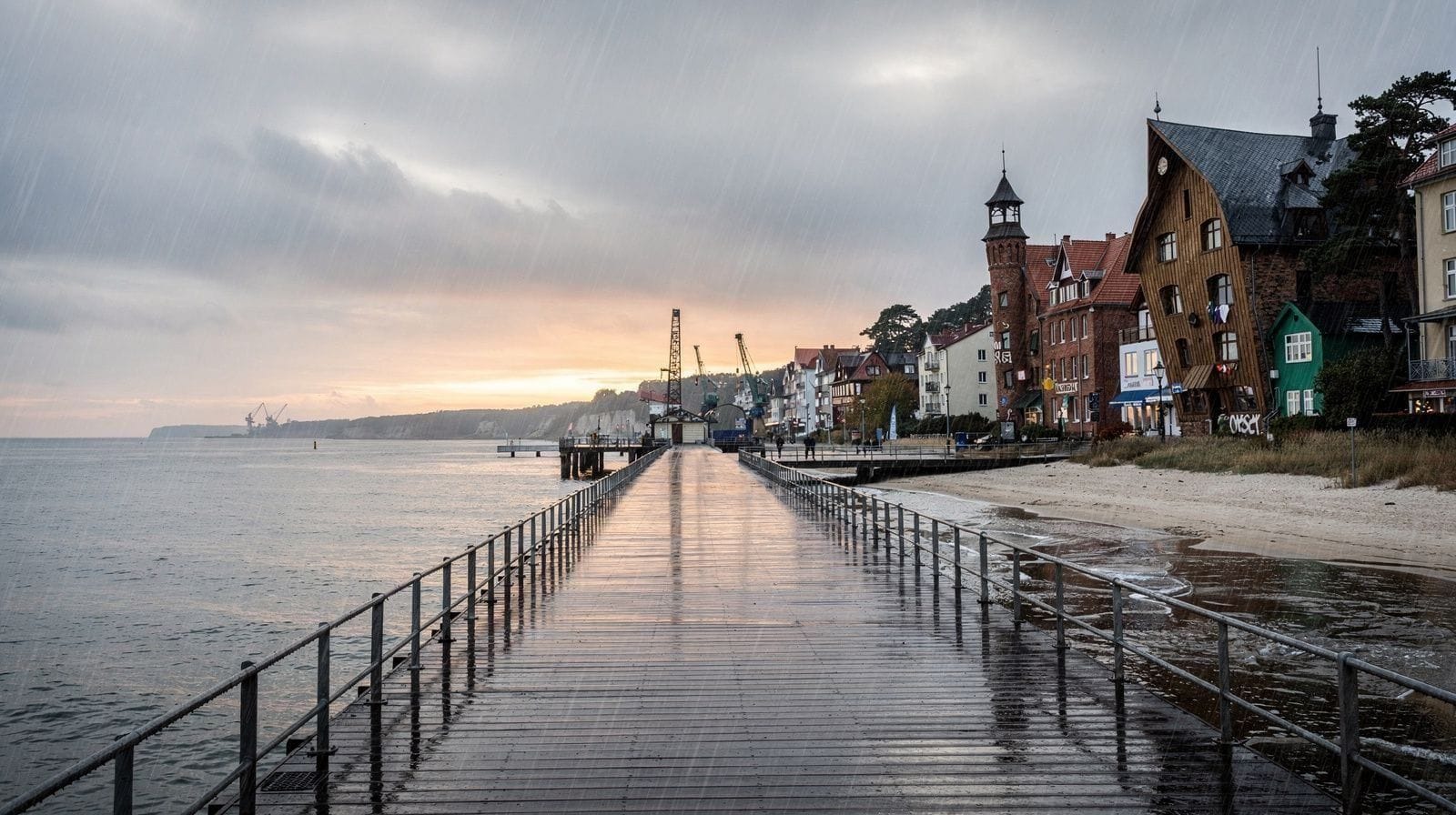Sopot no es Saint-Tropez, y ahí está la gracia