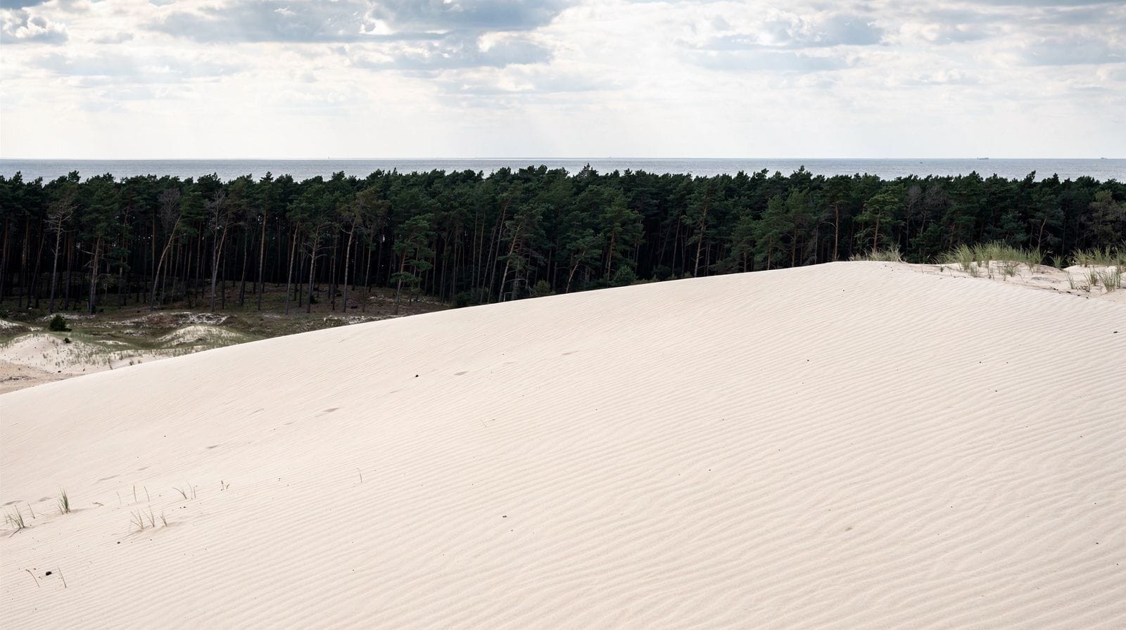 Łeba and the Moving Dunes
