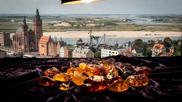 Amber Museum Gdańsk: Mariacka Street and the Baltic Gold