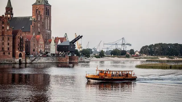 Gdańsk Boat Tours on the Motława: A Guide to the Different Formats
