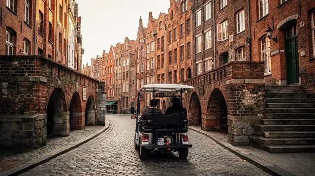 Golf Cart Tour of Gdańsk Old Town: A Guide